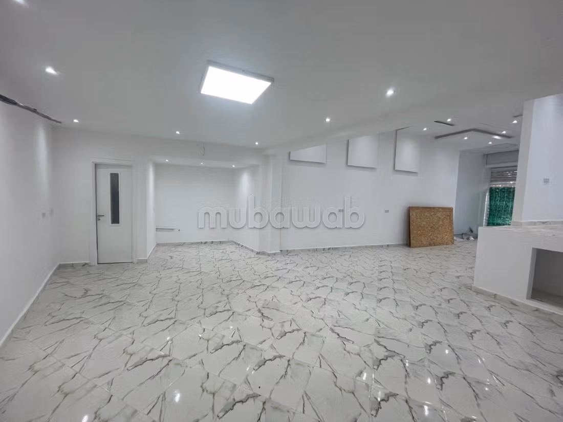 Location avec pas de porte - 1